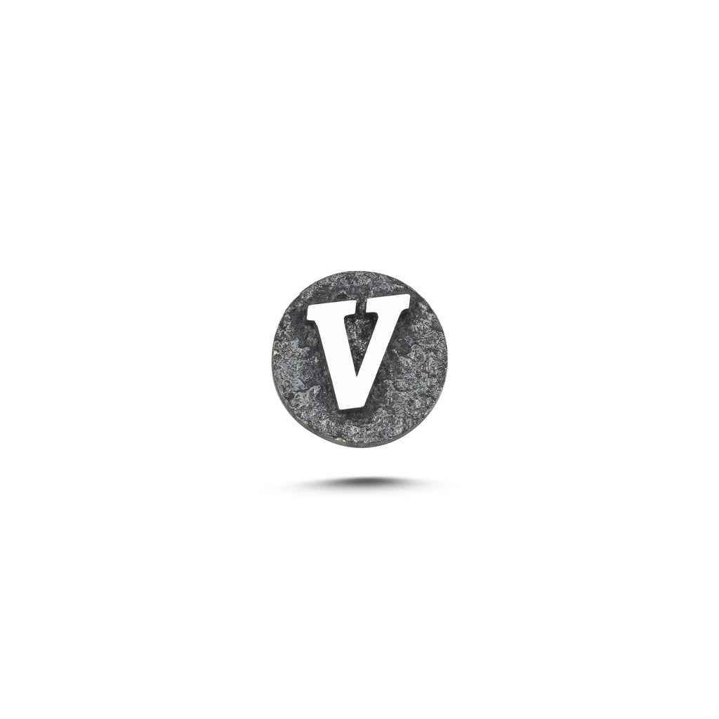 V Harfi Manyetik Charm - Dark Silver
